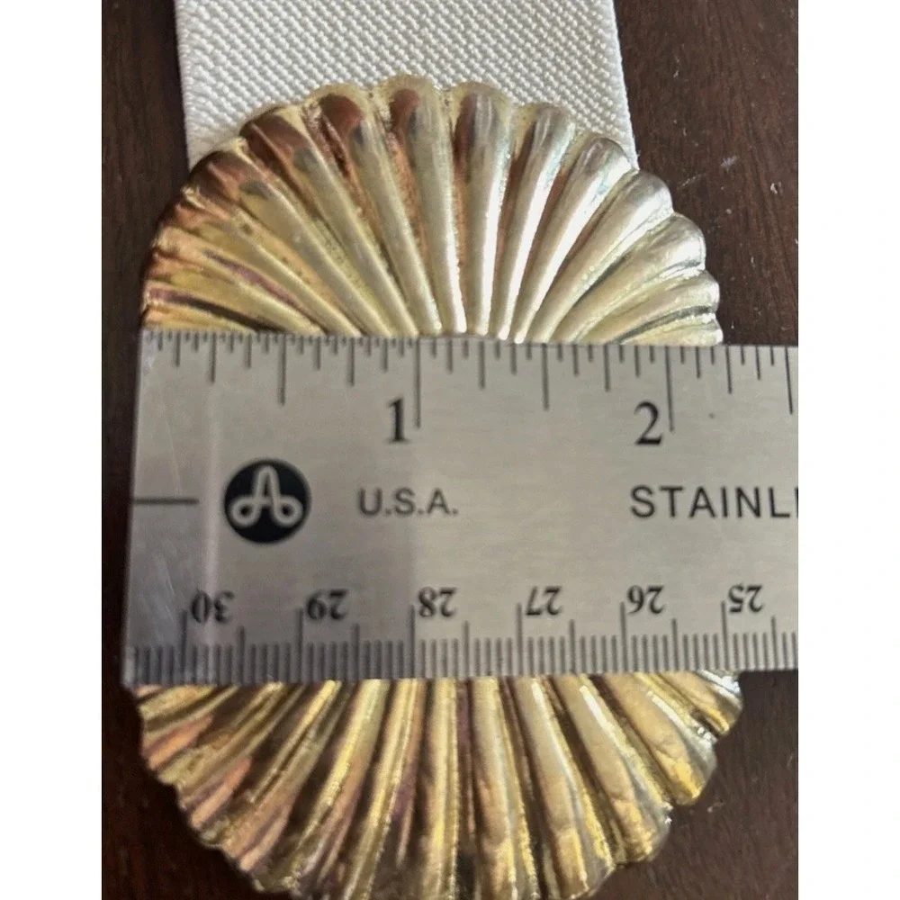Vintage 80s Cream Elastic Cinch Belt M Gold Enamel Seashell Buckle Nautical GUC